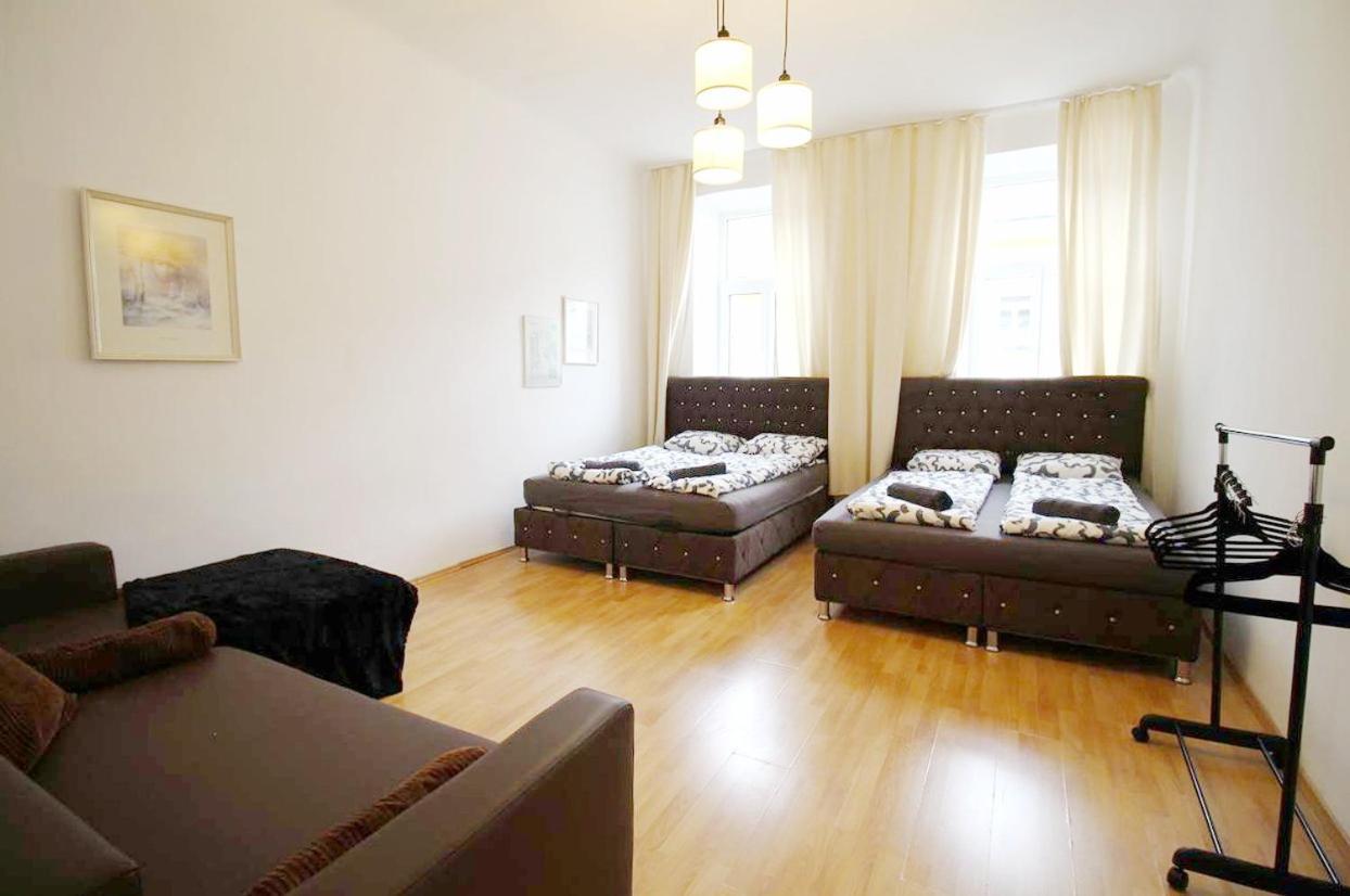 Comfortable Rooms Near Schonbrunn Palace Wenen Buitenkant foto