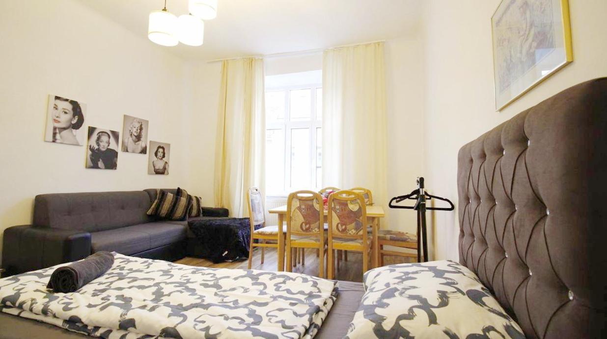 Comfortable Rooms Near Schonbrunn Palace Wenen Buitenkant foto